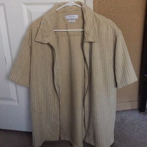 Urban Outfitters Men’s Retro Zip-Up Shirt